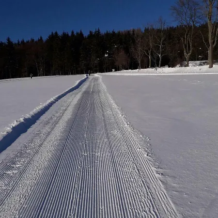 Mit Fichtelberg Und Keilbergblick Appartamento Bärenstein